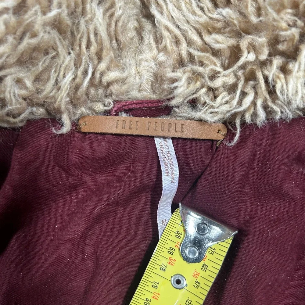 Free People Owen Sherpa Denim Jacket Wine Burgundy Faux Fur Trim OB822073 Size M - Picture 2 of 8